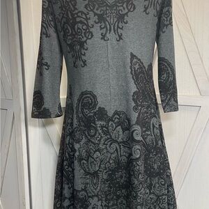 Papillon Blanc‎ Charcoal and Black Floral Dress